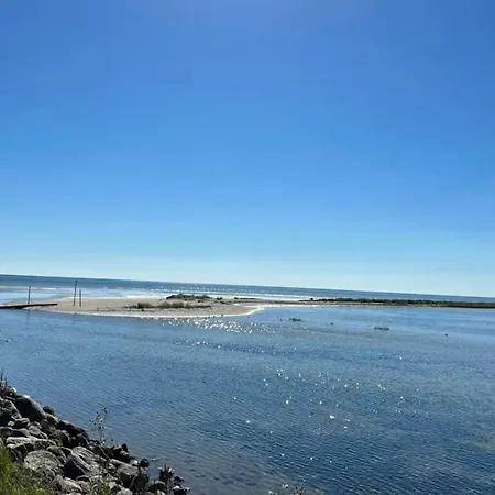 6 Person In * Hadsund