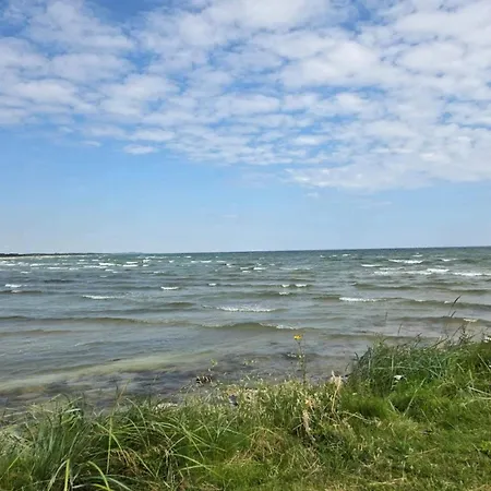 6 Person In * Hadsund