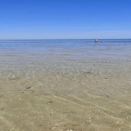 6 Person In * Hadsund